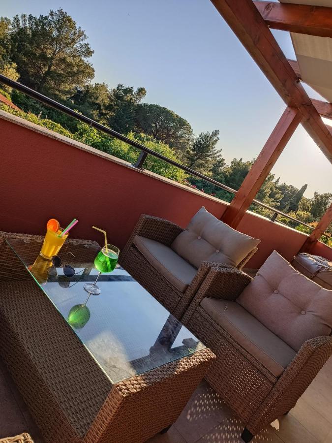 Apartamento Apartman Brigita Biograd Na Moru Exterior foto