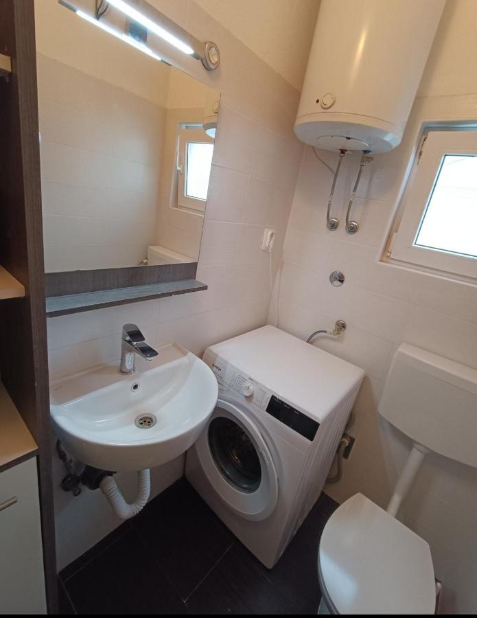 Apartamento Apartman Brigita Biograd Na Moru Exterior foto